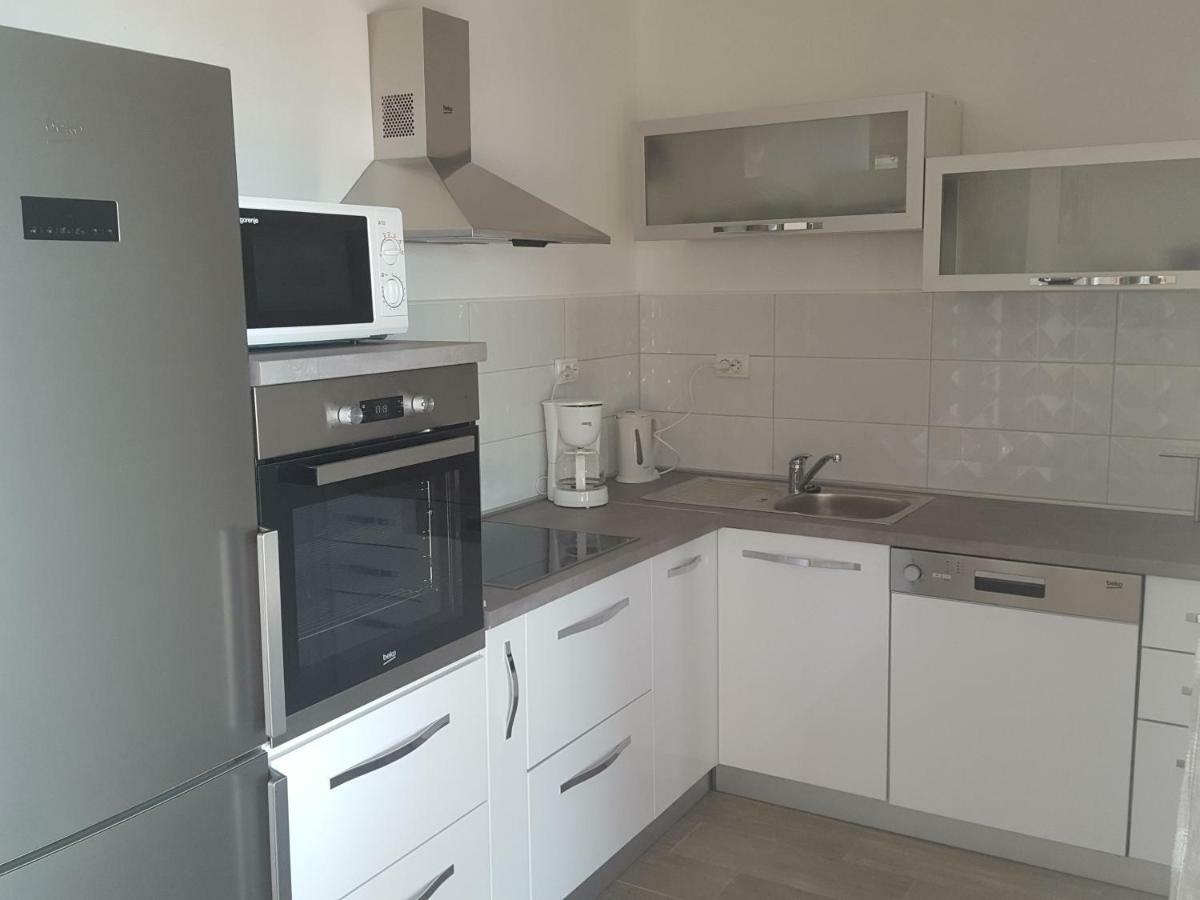 Apartmani Slavica Раб Екстер'єр фото
