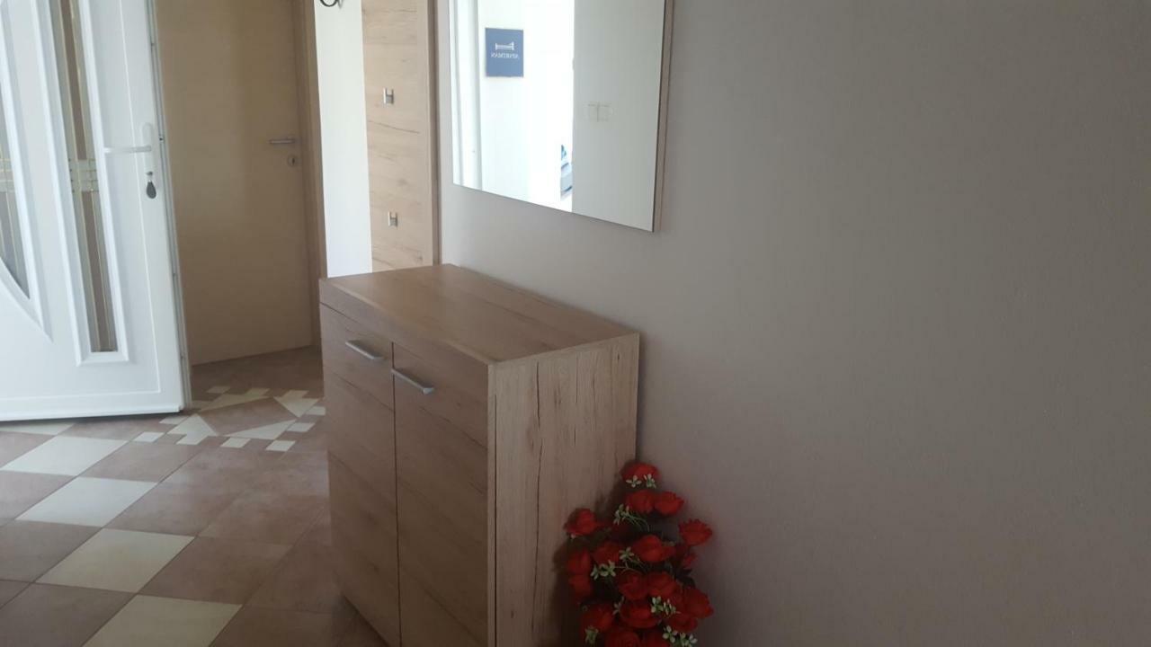 Apartmani Slavica Раб Екстер'єр фото
