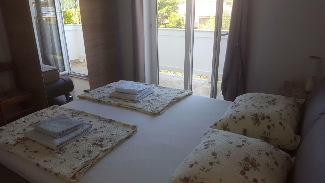 Apartmani Slavica Раб Екстер'єр фото