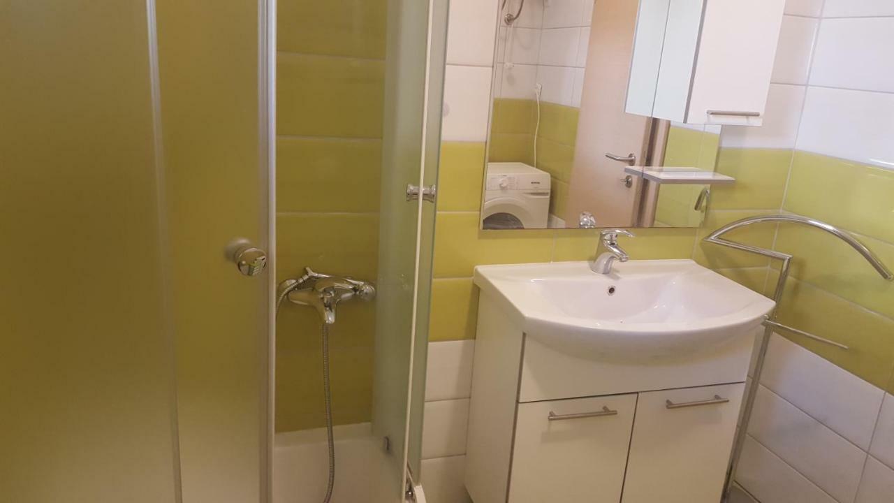 Apartmani Slavica Раб Екстер'єр фото