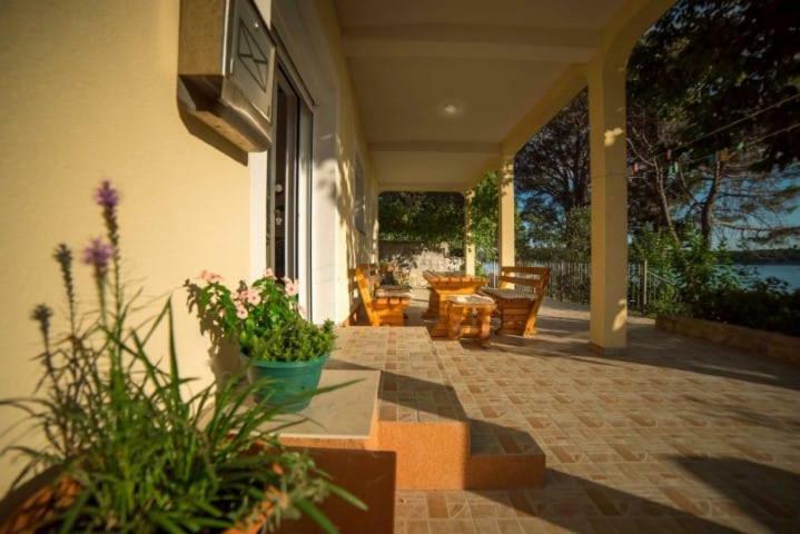 Apartmani Slavica Раб Екстер'єр фото